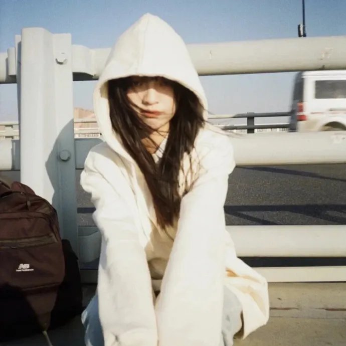 玛丽莲有深黑之眸